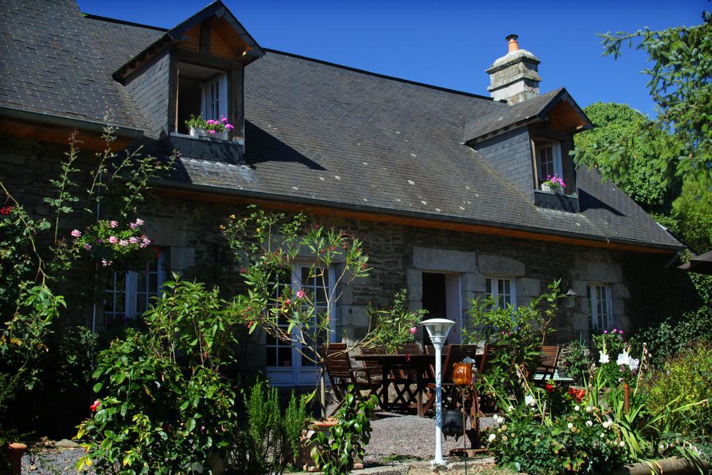 Chambres D'Hotes La Baudriere Livaie Exteriör bild