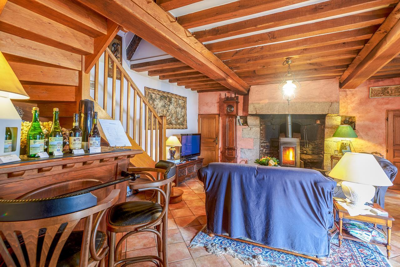 Chambres D'Hotes La Baudriere Livaie Exteriör bild